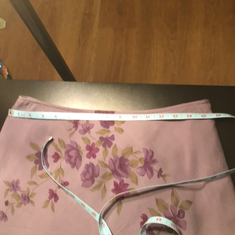 Pretty Floral Skirt - Picture 5 of 5